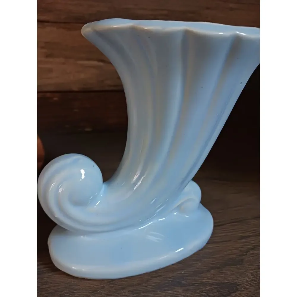 Vtg Art Deco USA Pottery Blue Pink Horn of Plenty Cornucopia
